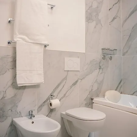 Palladio - In Centro Con Garage, Vista Fiume, Jacuzzi Apartamento